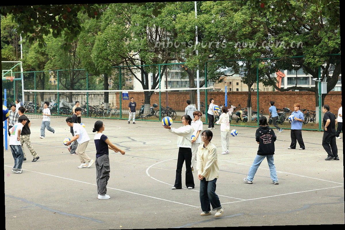 联赛对照数据卡，等宽数字比分与控球率并排显示